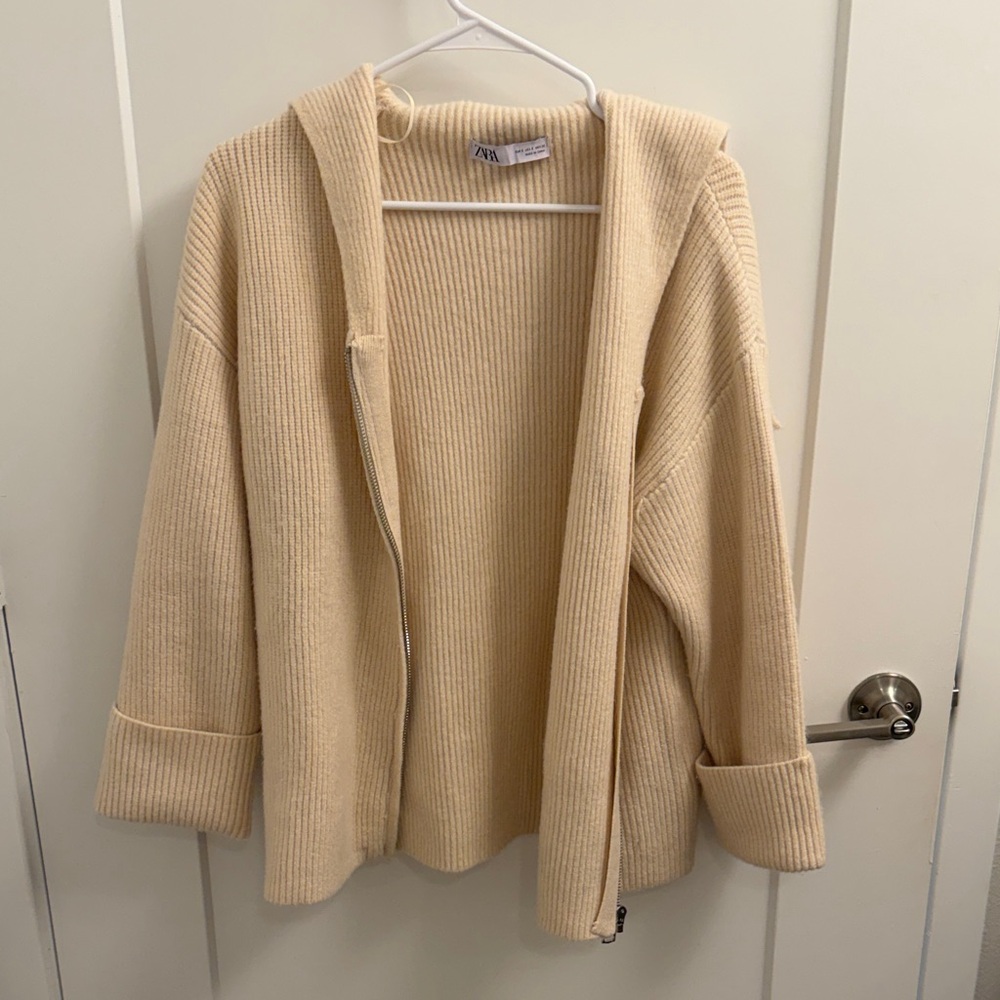 ZARA zip up sweater size small